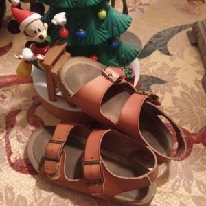 Girls leather sandals